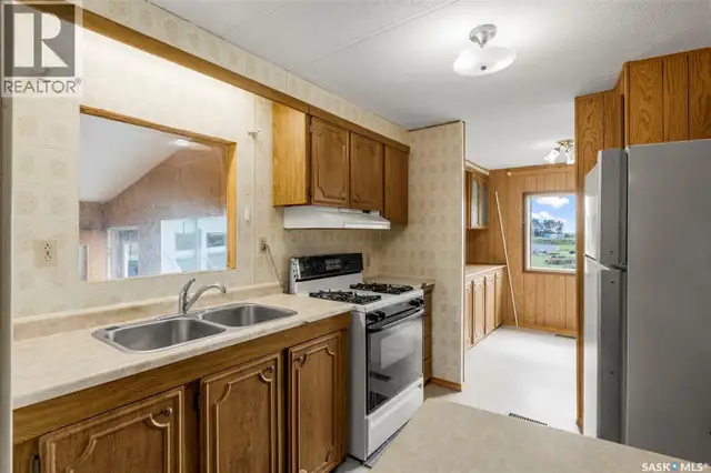 104 1st AVENUE E Landis, Saskatchewan in Houses for Sale in Saskatoon - Image 8