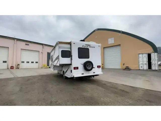 2023 Thor Motor Coach Four Winds 24F in RVs & Motorhomes in Kamloops - Image 8