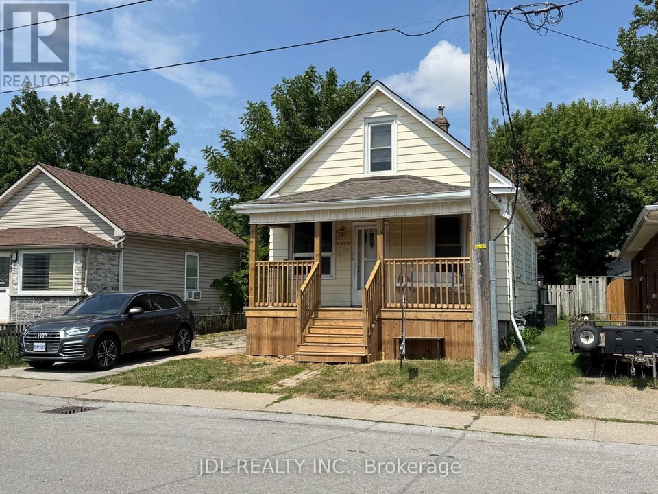 6269 ASH STREET Niagara Falls (Dorchester), Ontario 2