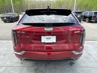 33 Diagonal LED Display | Dual Motor AWD | Super Cruise | 23-Speaker AKG Studio Audio | Performance... (image 7)