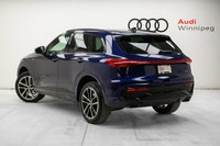 This Audi Q5 boasts a Intercooled Turbo Gas/Electric I-4 2.0 L/121 engine powering this Automatic tr... (image 5)