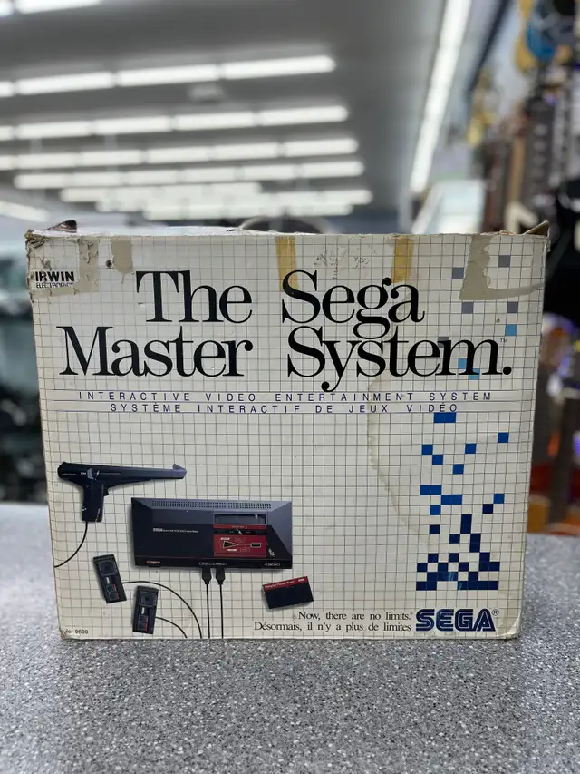 Sega Master System (Complete in Box) in Older Generation in City of Toronto - Image 2