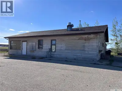 Here is your chance ti own a well equiped restaurant with great small town atmosphere and high visib...