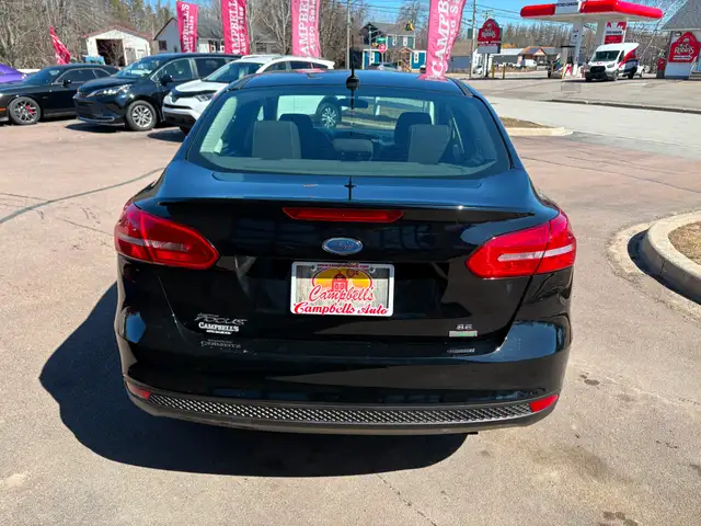 2017 Ford Focus SE Dual Zone AC! Backup Camera! Htd. Seats! - Photo 5