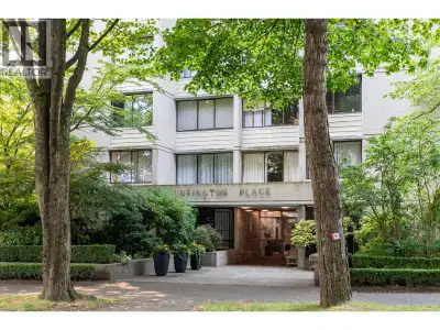 1 bedroom 713 SF condo at the highly sought after Huntington Place. This beautifully maintained home...