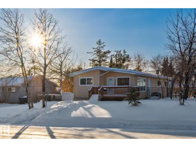 315 10 ST Cold Lake, Alberta in Houses for Sale in Edmonton - Image 2