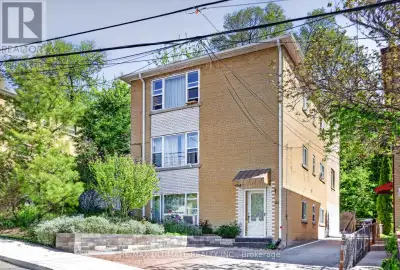 Lambton/Baby Point-Opportunity! Monthly rental plus owner suite! Owners suite has excellent square f...