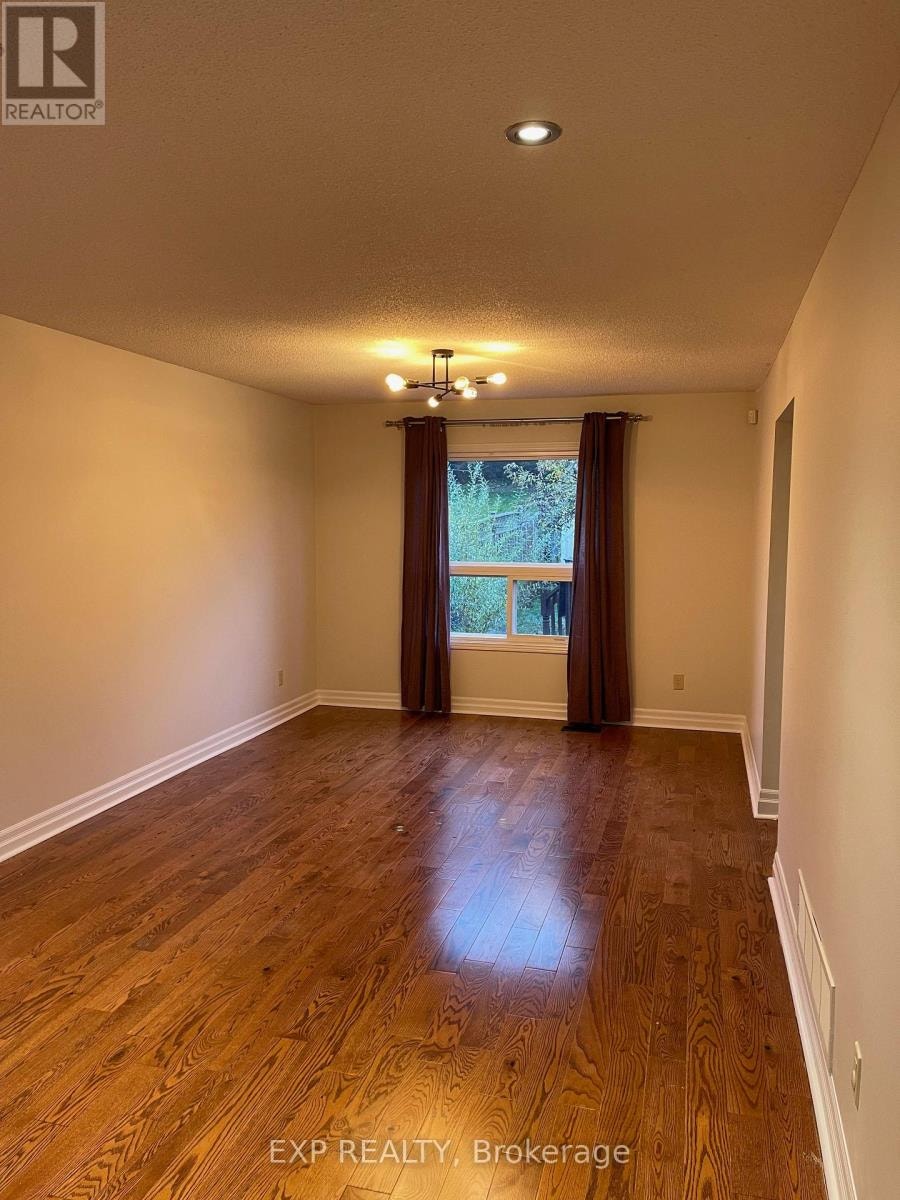3-Bedroom Detached Home for Rent in Thornhill 4