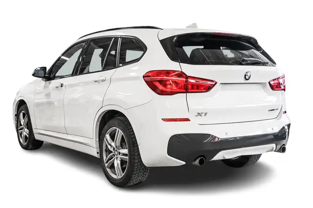 2018 BMW X1 xDrive28i | Mags | Cuir | Toit Pano | Caméra | * À v in Cars & Trucks in City of Montréal - Image 7