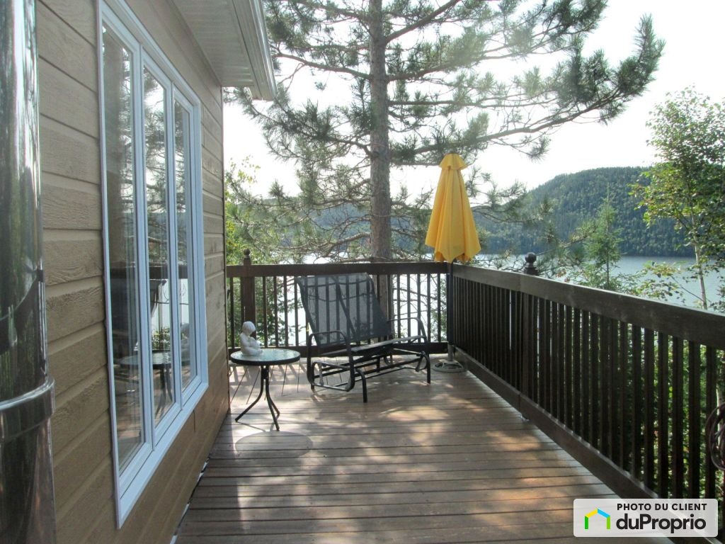 $500,000 - 2 Storey for sale in Jonquière (Lac-Kénogami) — photo 1