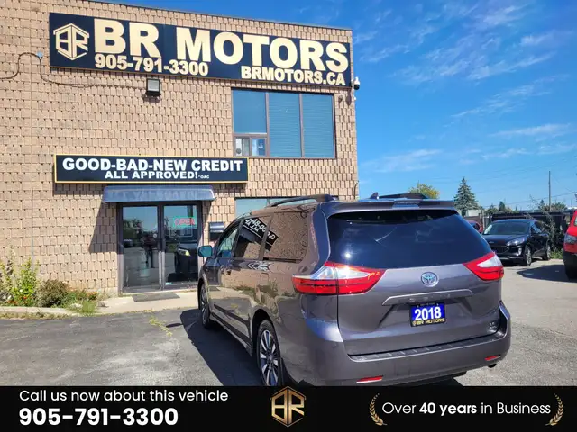 2018 Toyota Sienna LE | AWD | Power doors in Cars & Trucks in Mississauga / Peel Region - Image 9