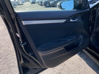 SUNROOF | REMOTE START | BACK UP CAMERA | AUTOMATIC CLIMATE CONTROL. Introducing the stylish and res... (image 8)