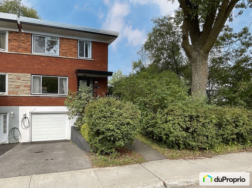 $735,000 - Semi-detached in Mercier / Hochelaga / Maisonneuve — photo 1