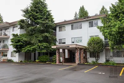 Villa Vista Apartments is professionally managed by Mainstreet Equity Build Your Credit | Split Your...