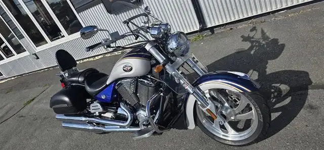 2005 Victory Motorcycle Unlisted Item in Street, Cruisers & Choppers in Bedford - Image 9