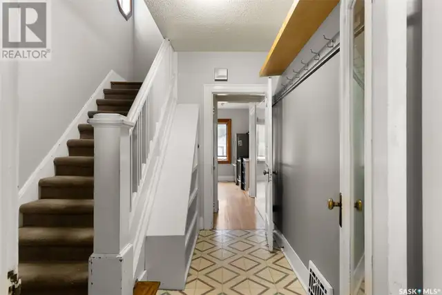 1937 Toronto STREET Regina, Saskatchewan62863792333571122