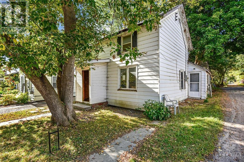 118 NORTH STREET Gananoque, Ontario Houses for Sale Kingston Kijiji