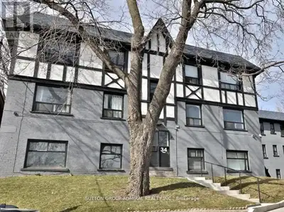 Welcome to 34 Heydon Park, steps to College and Dovercourt. Close Proximity To Restaurants, Ttc, Sho...