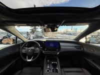 The 2023 RX 350 moves away from the traditional V6 in favor of a high-torque turbocharged four-cylin... (image 7)