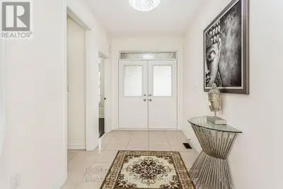 Optimally priced to reflect true market value*This Charming Detached home offers great value with it...