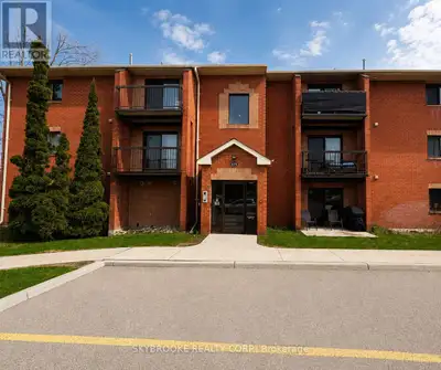 Beautiful 2 Bedroom Condo in the Heart of Barrie!Welcome to your new home! This bright and spacious...