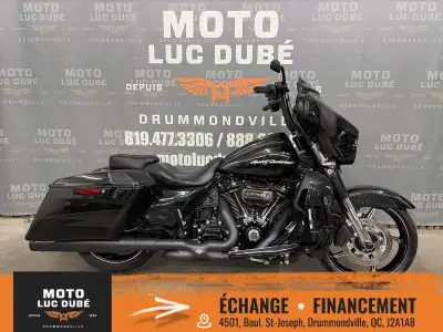 2017 Harley-Davidson FLHXSE CVO Street Glide Harley-Davidson FLHXSE CVO Street Glide 2017 SEULEMENT...