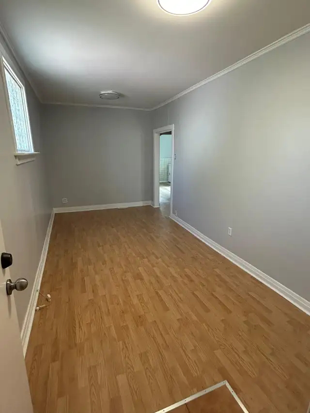 2 Bed 1 Bath - 238 Notre Dame de Lile in Long Term Rentals in Gatineau - Image 5