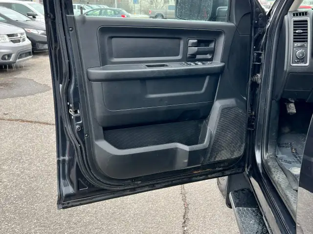 2020 Ram 1500 Classic in Cars & Trucks in Ottawa - Image 12