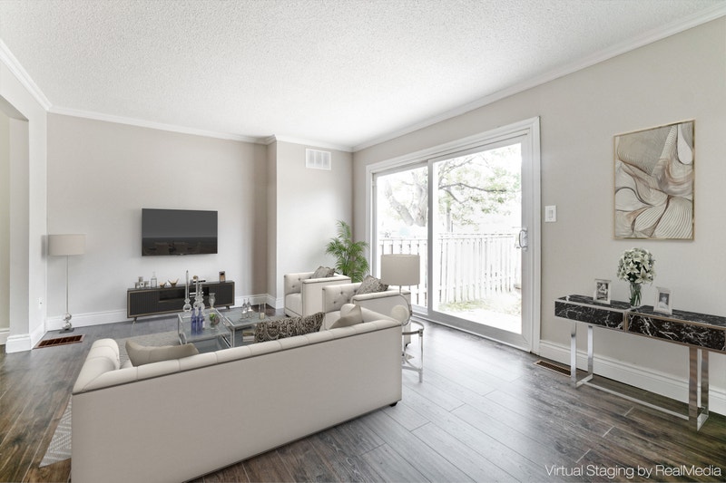 4 BEDROOM TOWNHOUSE FOR RENT IN OSHAWA! Long Term Rentals Oshawa