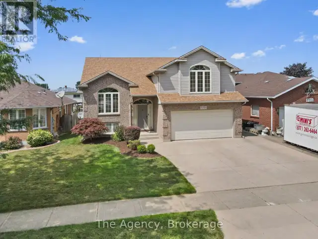 7721 PARKVIEW CRESCENT Niagara Falls (Ascot), Ontario in Houses for Sale in St. Catharines - Image 3