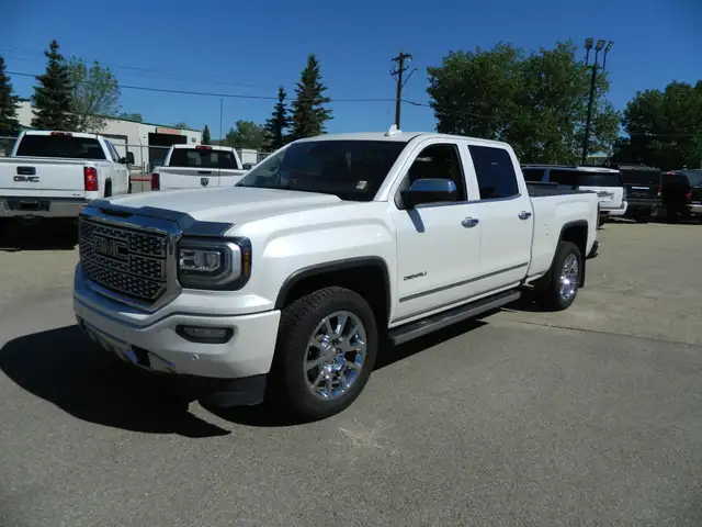 2017 GMC Sierra 1500 DENALI /6.2L ENGINE CREW CAB 6 FT BOX