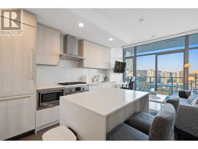 2303 2351 BETA AVENUE Burnaby, British Columbia62867602306435124