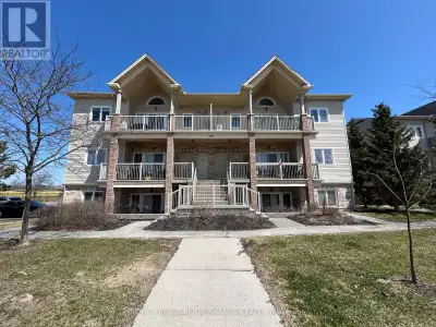 Great upper floor unit, perfect location for newly wed, retirees, single. Mrs Clean lives lives here...