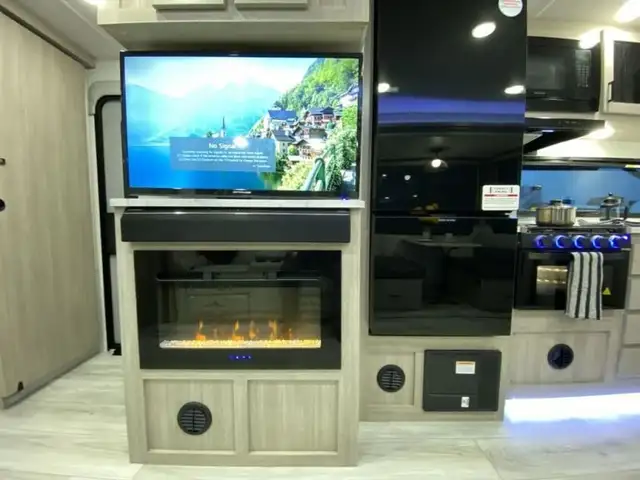 2025 EAST TO WEST Alta 3150KBH in Travel Trailers & Campers in Bedford - Image 34