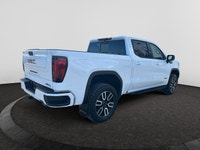 Welcome to Capital GMC! The All New GMC Sierra has been redefined from Hood to Hitch. This 4WD White... (image 4)