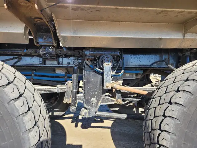 2013 WESTERN STAR 6900XD in Heavy Trucks in Saskatoon - Image 83