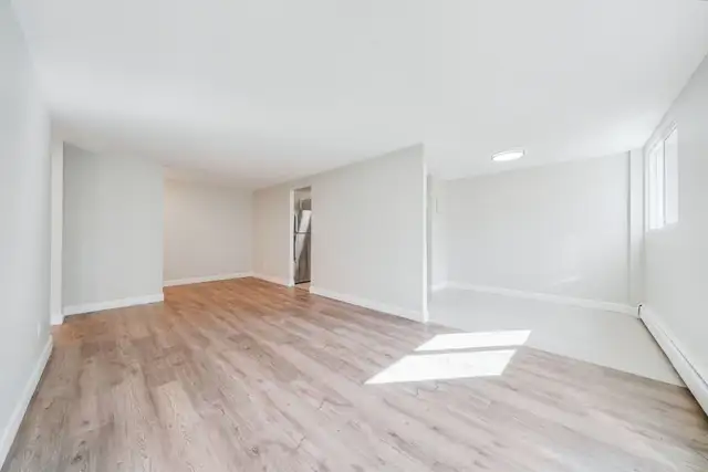 Hanover 2 Bedroom Apartment for Rent: in Long Term Rentals in Owen Sound - Image 12