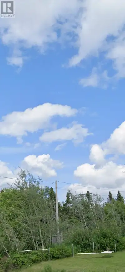 Discover the perfect location for your dream home in the heart of beautiful Holyrood! This prime pie...