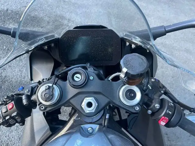 2025 BMW S 1000 RR Sport in Street, Cruisers & Choppers in Calgary - Image 15