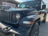 This Jeep Wrangler delivers a Regular Unleaded V-6 3.6 L/220 engine powering this Automatic transmis... (image 9)