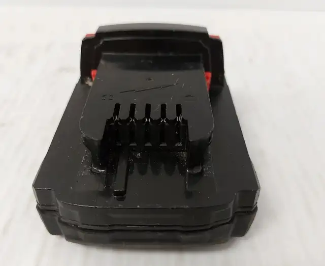 (92074-2) Milwaukee 1/2 Hammer Drill in Power Tools in Calgary - Image 10