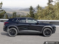 Experience sophisticated utility with this striking 2025 Chevrolet Trax ACTIV. Clad in sleek Mosaic... (image 5)