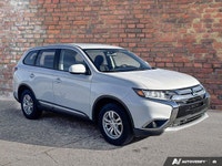 Come see this 2018 Mitsubishi Outlander ES before it's too late! * This Mitsubishi Outlander is a Ba... (image 6)
