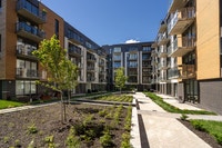 Condo apartment for rent-Studio, 3.5 3 1/2, 4.5 4 1/2, 5.5 5 1/2-1 2 3 chambre/bedroom-Petite Italie... (image 7)