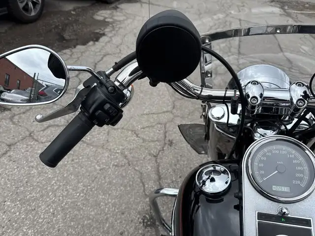 2010 Harley-Davidson Fat Boy ~ FAT BOY ~ 96CI ~ 2 INTO 1 ~ CANAD in Street, Cruisers & Choppers in City of Toronto - Image 24