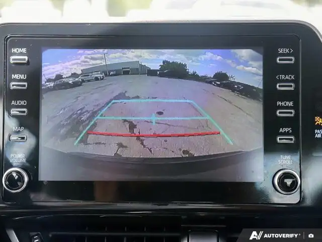 2022 Toyota C-HR LE | Accident Free | Backup cam in Cars & Trucks in Oshawa / Durham Region - Image 30