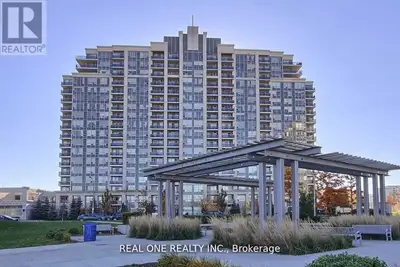 Bright And Spacious South Facing One Bedroom with parking'Thornhill City Center-Bldg '*550 Sqft Quie...
