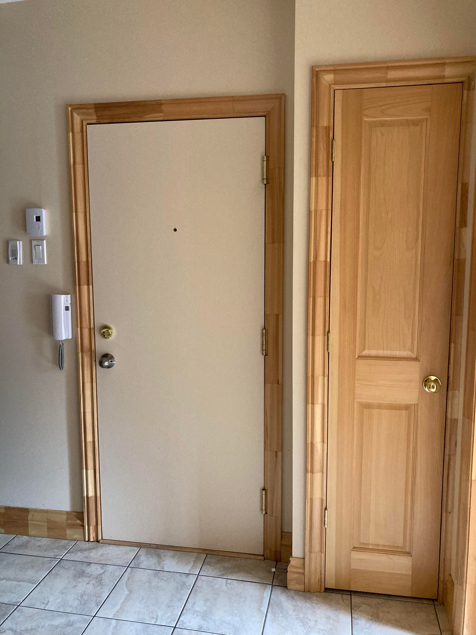 7280 Durocher — photo 3