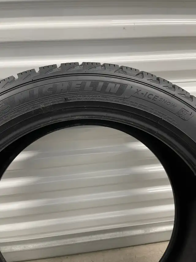 Pair2️⃣:  235/45R18 98H  XL MICHELIN X-Ice Snow. in Tires & Rims in Mississauga / Peel Region - Image 4
