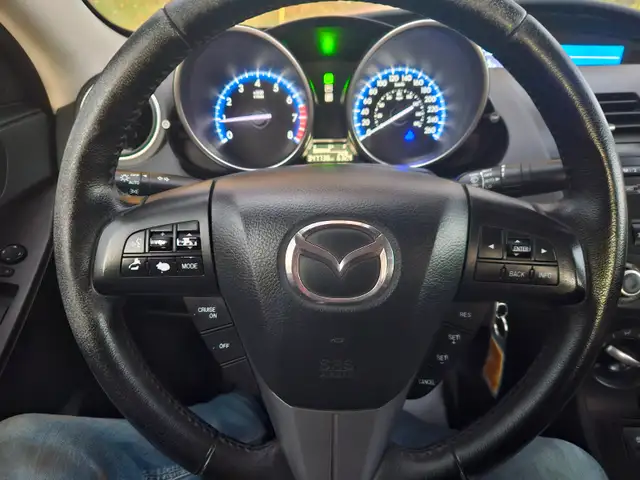 2013 MAZDA 3 MAZDA DEALERSHIP TRADE IN , AUTOMATIC in Cars & Trucks in Hamilton - Image 11